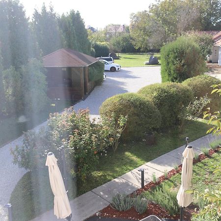 The Secret Garden - Keszthely Bed & Breakfast Exterior photo